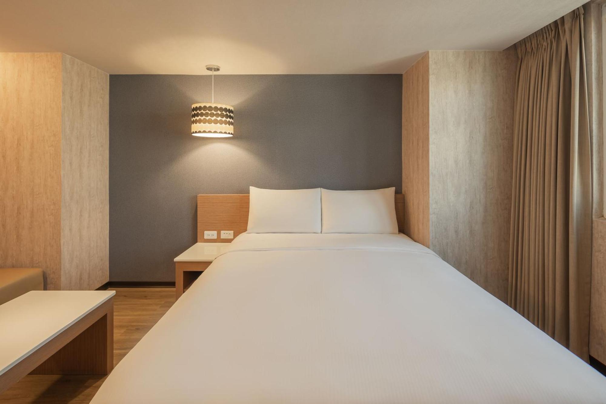 Kindness Hotel - Tainan Chihkan Tower Kamer foto