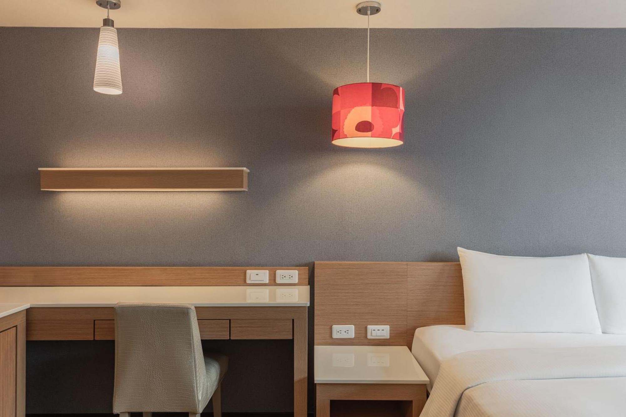 Kindness Hotel - Tainan Chihkan Tower Kamer foto