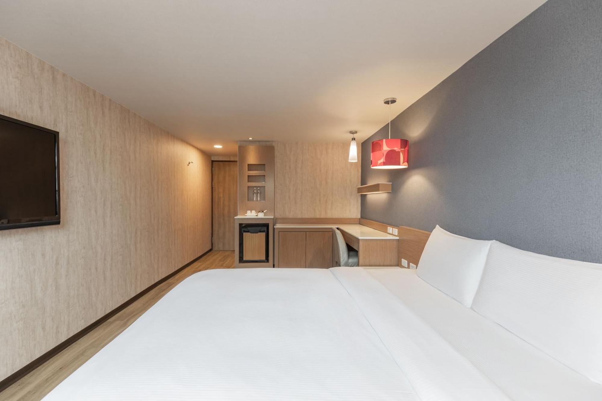 Kindness Hotel - Tainan Chihkan Tower Kamer foto