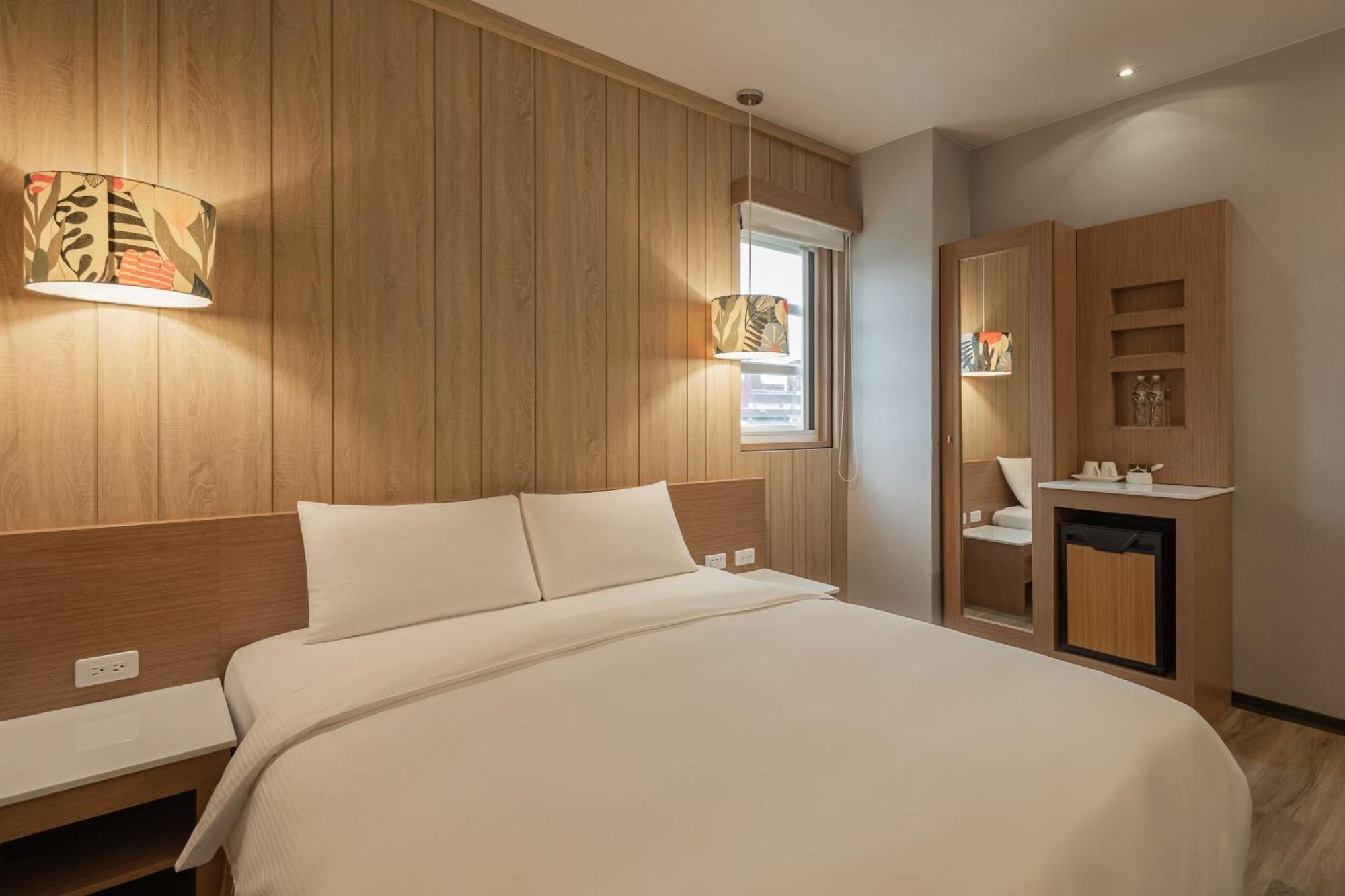 Kindness Hotel - Tainan Chihkan Tower Kamer foto